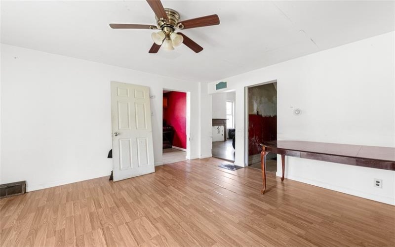 303 Agnew Rd, 15644, 15644, 3 Bedrooms Bedrooms, ,2 BathroomsBathrooms,Residential,For Sale,Agnew Rd,1746092