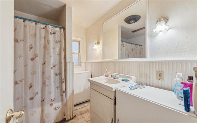 357 Mcmurray Rd, Canonsburg, 15317, 3 Bedrooms Bedrooms, 5 Rooms Rooms,2.1 BathroomsBathrooms,Residential,For Sale,Mcmurray Rd,1733526