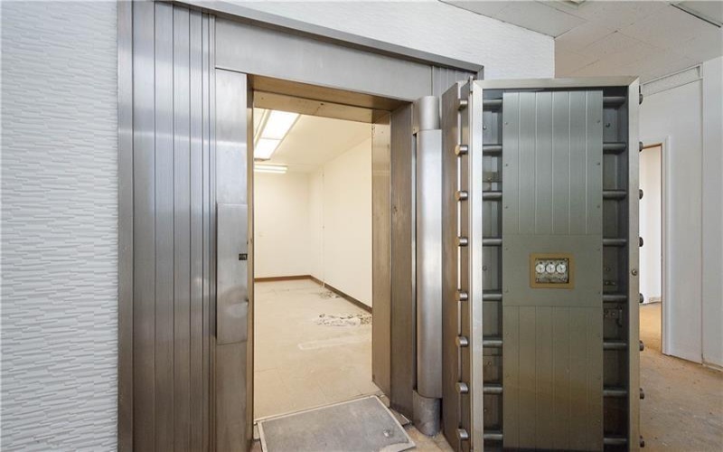 590 Washington Road, Washington, 15301, ,Commercial-industrial-business,For Sale,Washington Road,1737806