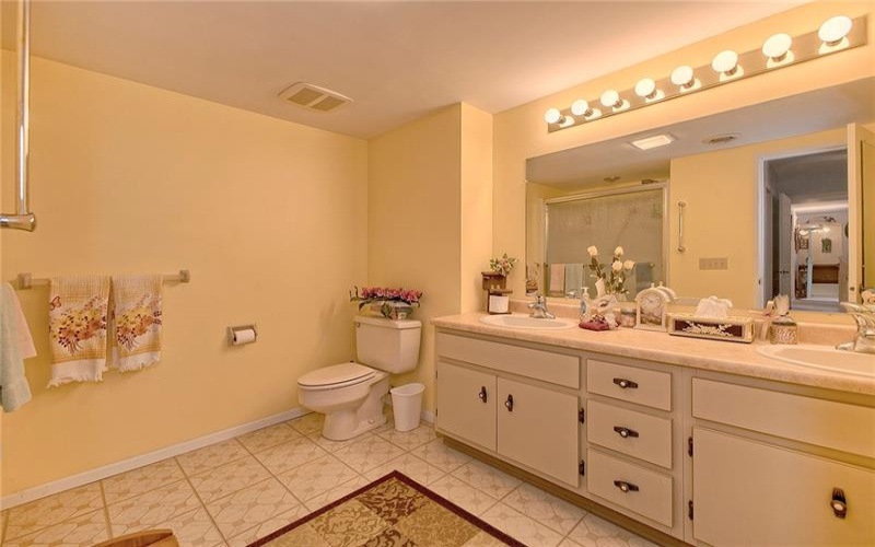 3 Alta Vita Drive, Greensburg, 15601, 2 Bedrooms Bedrooms, 7 Rooms Rooms,2 BathroomsBathrooms,Residential,For Sale,Alta Vita Drive,1737839