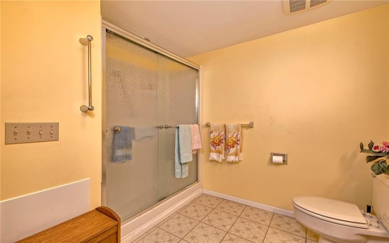 3 Alta Vita Drive, Greensburg, 15601, 2 Bedrooms Bedrooms, 7 Rooms Rooms,2 BathroomsBathrooms,Residential,For Sale,Alta Vita Drive,1737839