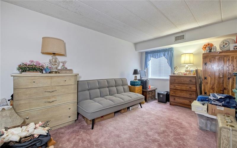 3 Alta Vita Drive, Greensburg, 15601, 2 Bedrooms Bedrooms, 7 Rooms Rooms,2 BathroomsBathrooms,Residential,For Sale,Alta Vita Drive,1737839