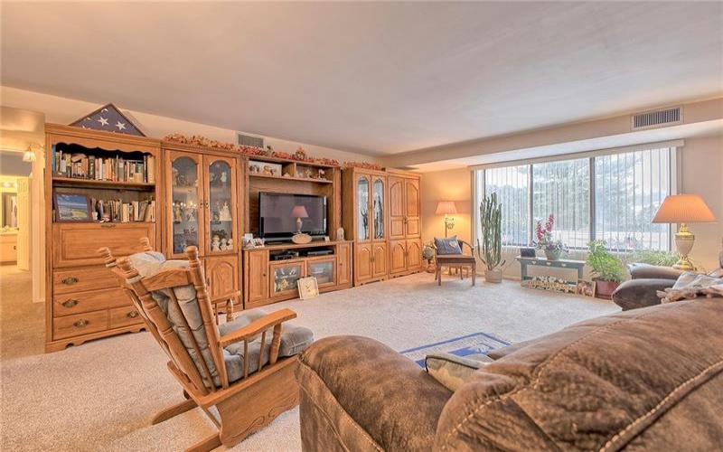 3 Alta Vita Drive, Greensburg, 15601, 2 Bedrooms Bedrooms, 7 Rooms Rooms,2 BathroomsBathrooms,Residential,For Sale,Alta Vita Drive,1737839