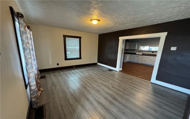 1902 Kenneth Ave, New Kensington, 15068, 2 Bedrooms Bedrooms, 6 Rooms Rooms,1 BathroomBathrooms,Residential,For Sale,Kenneth Ave,1737900