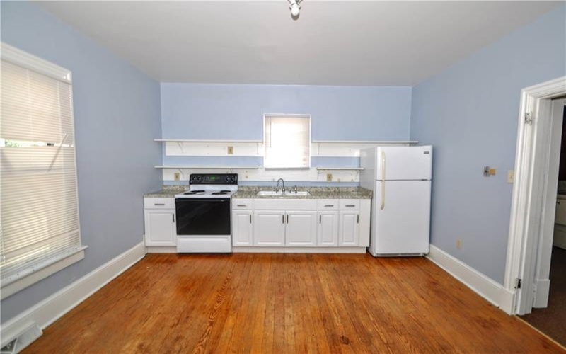 87 3rd St, California, 15419, ,Commercial-industrial-business,For Sale,3rd St,1737972