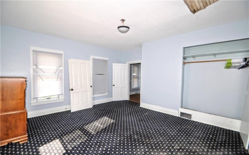 87 3rd St, California, 15419, ,Commercial-industrial-business,For Sale,3rd St,1737972