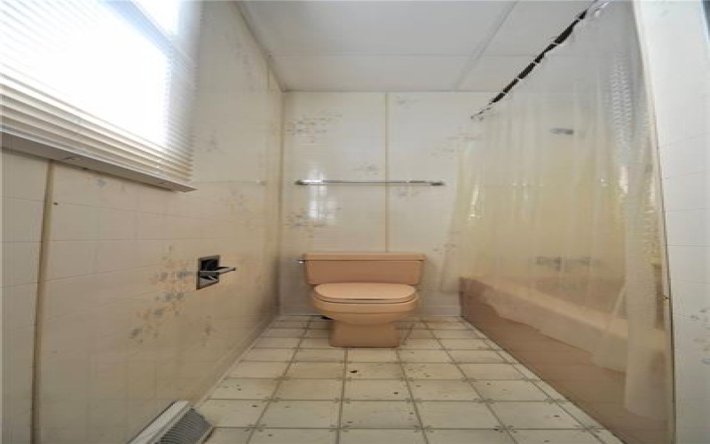 87 3rd St, California, 15419, ,Commercial-industrial-business,For Sale,3rd St,1737972