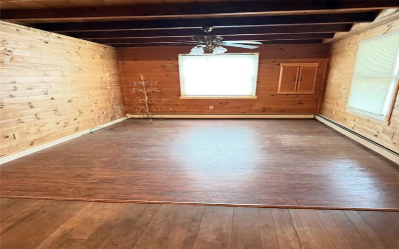 189 Seal Rd, Eighty Four, 15330, 4 Bedrooms Bedrooms, 11 Rooms Rooms,2 BathroomsBathrooms,Residential,For Sale,Seal Rd,1746132
