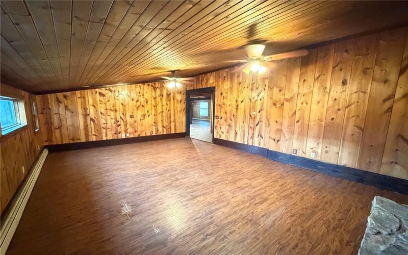 189 Seal Rd, Eighty Four, 15330, 4 Bedrooms Bedrooms, 11 Rooms Rooms,2 BathroomsBathrooms,Residential,For Sale,Seal Rd,1746132