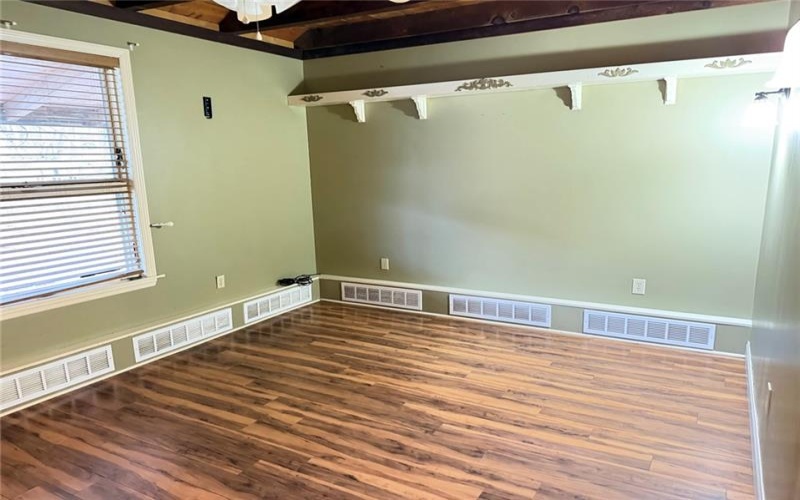 189 Seal Rd, Eighty Four, 15330, 4 Bedrooms Bedrooms, 11 Rooms Rooms,2 BathroomsBathrooms,Residential,For Sale,Seal Rd,1746132