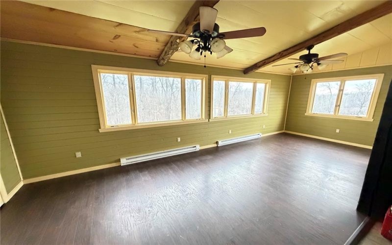 189 Seal Rd, Eighty Four, 15330, 4 Bedrooms Bedrooms, 11 Rooms Rooms,2 BathroomsBathrooms,Residential,For Sale,Seal Rd,1746132