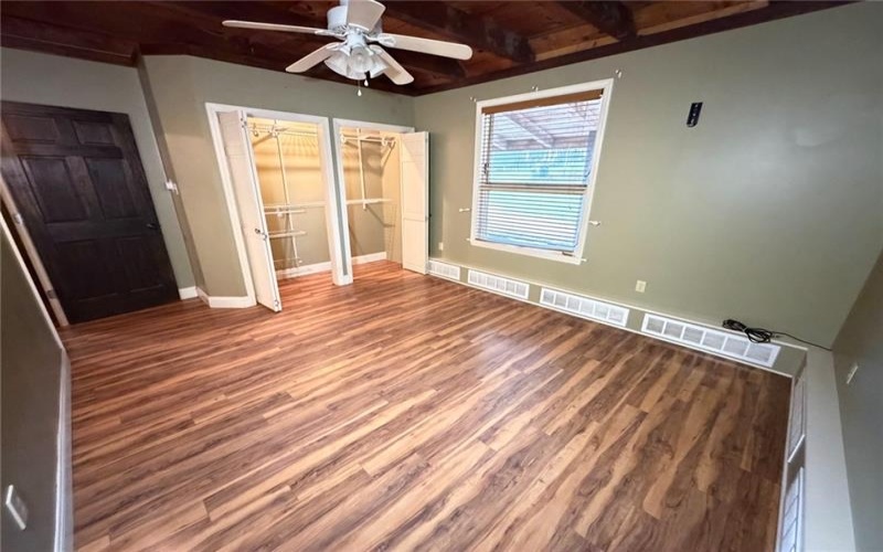 189 Seal Rd, Eighty Four, 15330, 4 Bedrooms Bedrooms, 11 Rooms Rooms,2 BathroomsBathrooms,Residential,For Sale,Seal Rd,1746132