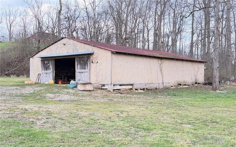 189 Seal Rd, Eighty Four, 15330, 4 Bedrooms Bedrooms, 11 Rooms Rooms,2 BathroomsBathrooms,Residential,For Sale,Seal Rd,1746132