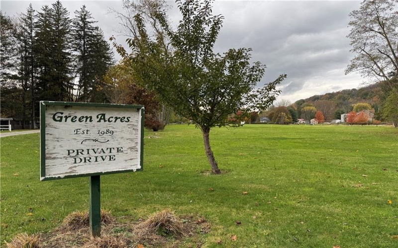 333 Green Acres Lane, Ligonier, 15658, 2 Bedrooms Bedrooms, ,1 BathroomBathrooms,Residential,For Sale,Green Acres Lane,1728907