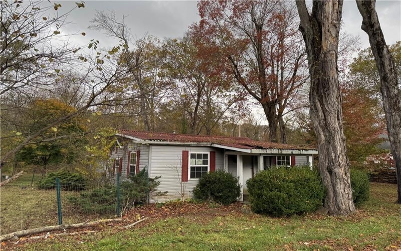 333 Green Acres Lane, Ligonier, 15658, 2 Bedrooms Bedrooms, ,1 BathroomBathrooms,Residential,For Sale,Green Acres Lane,1728907