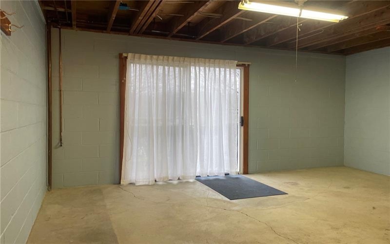 6121 Old William Penn Hwy, Export, 15632, 3 Bedrooms Bedrooms, ,1.1 BathroomsBathrooms,Lease,For Rent,Old William Penn Hwy,1737993