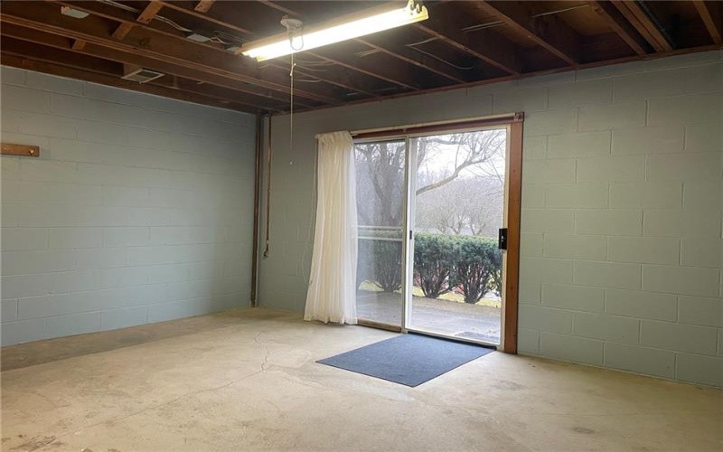 6121 Old William Penn Hwy, Export, 15632, 3 Bedrooms Bedrooms, ,1.1 BathroomsBathrooms,Lease,For Rent,Old William Penn Hwy,1737993