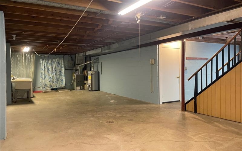 6121 Old William Penn Hwy, Export, 15632, 3 Bedrooms Bedrooms, ,1.1 BathroomsBathrooms,Lease,For Rent,Old William Penn Hwy,1737993