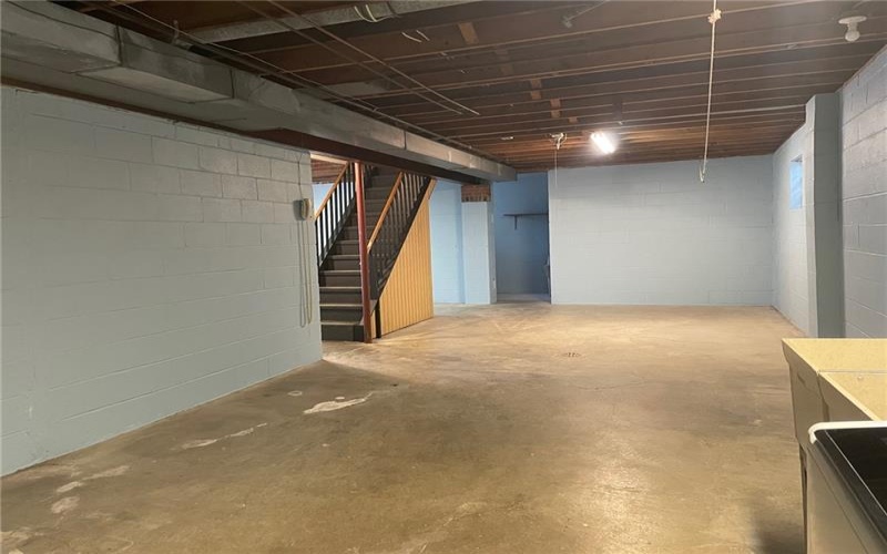 6121 Old William Penn Hwy, Export, 15632, 3 Bedrooms Bedrooms, ,1.1 BathroomsBathrooms,Lease,For Rent,Old William Penn Hwy,1737993