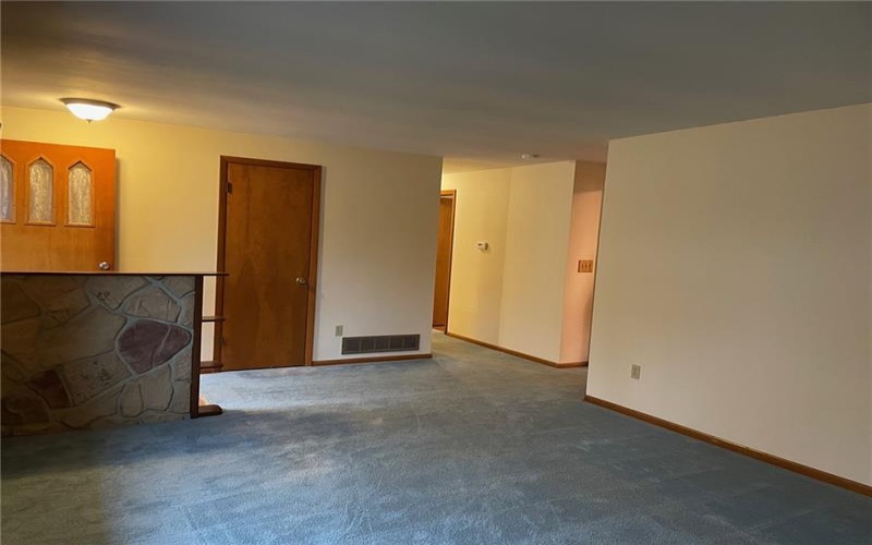 6121 Old William Penn Hwy, Export, 15632, 3 Bedrooms Bedrooms, ,1.1 BathroomsBathrooms,Lease,For Rent,Old William Penn Hwy,1737993