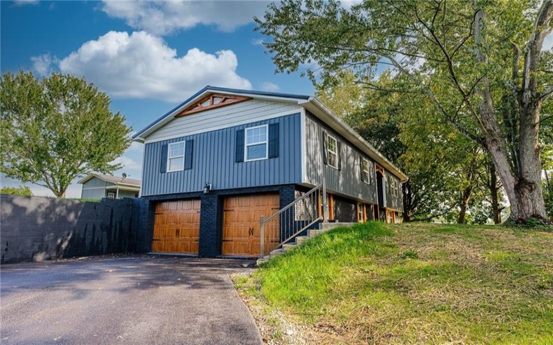 2178 Mount Morris Rd, Waynesburg, 15370, 4 Bedrooms Bedrooms, ,3 BathroomsBathrooms,Residential,For Sale,Mount Morris Rd,1746136