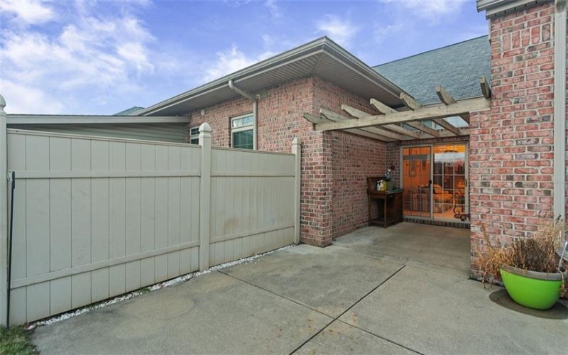 2010 Bandek Lane, Lawrence, 15055, 2 Bedrooms Bedrooms, 6 Rooms Rooms,3 BathroomsBathrooms,Residential,For Sale,Bandek Lane,1740946