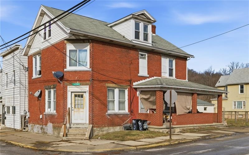 1301-1301.5 Penn Avenue, Jeannette, 15644, ,Multi-unit,For Sale,Penn Avenue,1738017