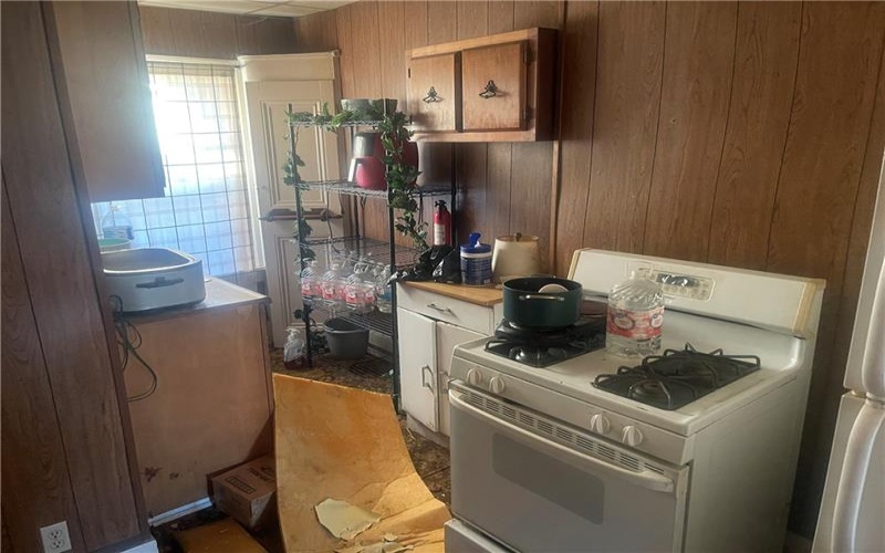 406 Market St, Brownsville, 15417, ,Multi-unit,For Sale,Market St,1740947