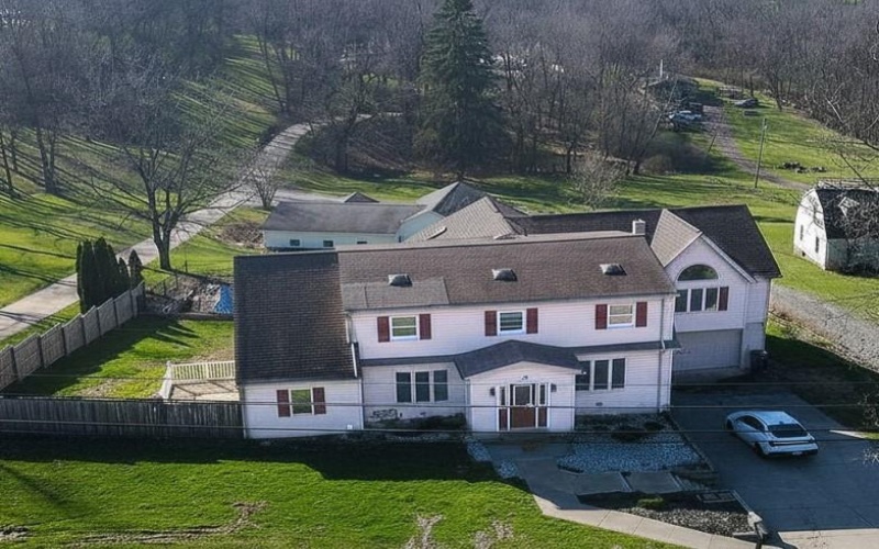 1378 Robbins Station Rd, Irwin, 15642, 5 Bedrooms Bedrooms, 11 Rooms Rooms,4 BathroomsBathrooms,Residential,For Sale,Robbins Station Rd,1746179