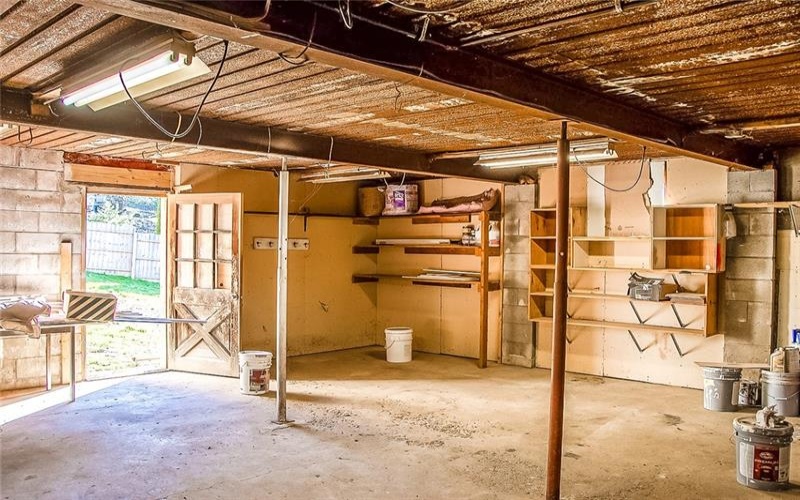 1378 Robbins Station Rd, Irwin, 15642, 5 Bedrooms Bedrooms, 11 Rooms Rooms,4 BathroomsBathrooms,Residential,For Sale,Robbins Station Rd,1746179