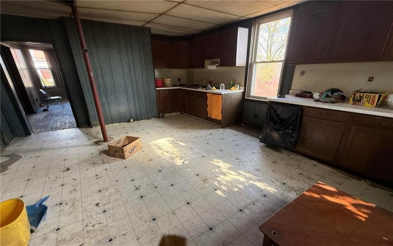 104 CHURCH AVENUE, Masontown, 15461, 3 Bedrooms Bedrooms, 7 Rooms Rooms,2 BathroomsBathrooms,Residential,For Sale,CHURCH AVENUE,1729037