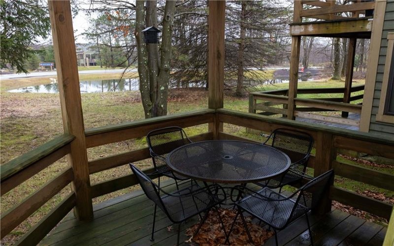 5008 Summit Dr, Hidden Valley, 15502, 2 Bedrooms Bedrooms, 5 Rooms Rooms,2 BathroomsBathrooms,Residential,For Sale,Summit Dr,1743699