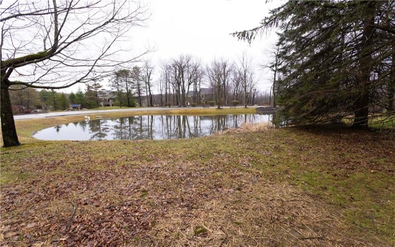 5008 Summit Dr, Hidden Valley, 15502, 2 Bedrooms Bedrooms, 5 Rooms Rooms,2 BathroomsBathrooms,Residential,For Sale,Summit Dr,1743699