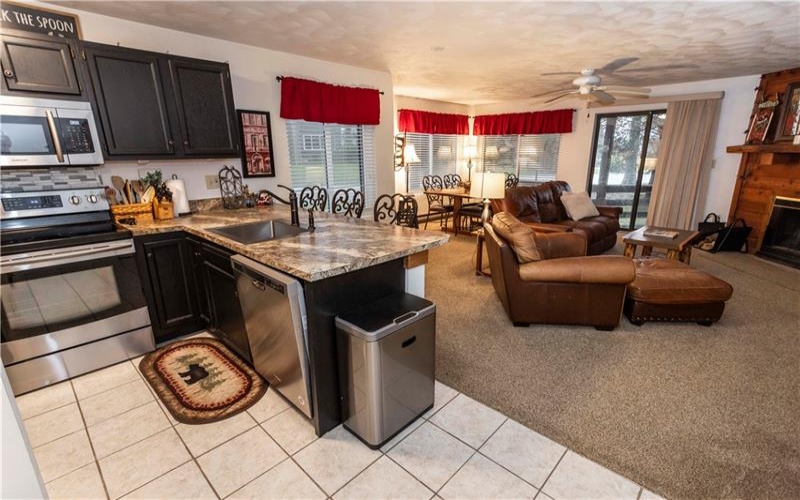 5008 Summit Dr, Hidden Valley, 15502, 2 Bedrooms Bedrooms, 5 Rooms Rooms,2 BathroomsBathrooms,Residential,For Sale,Summit Dr,1743699