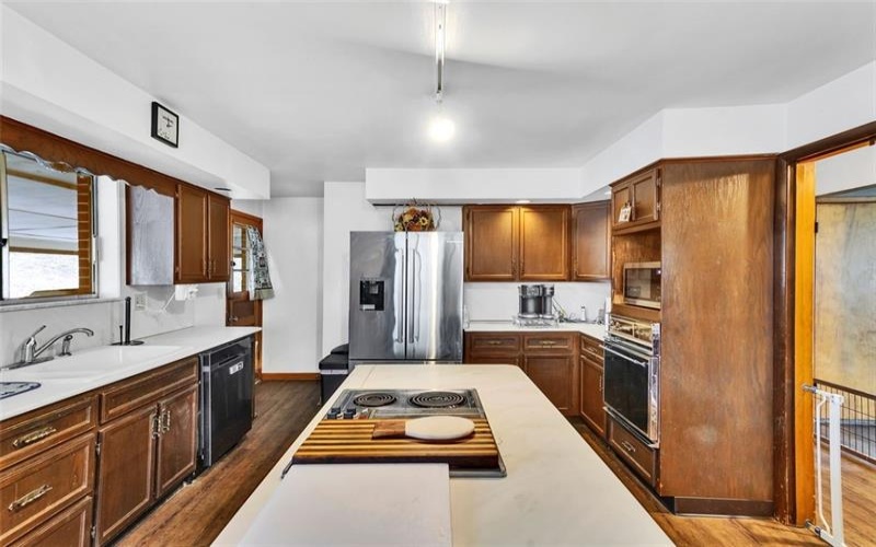 605 Short St, Greensburg, 15601, 4 Bedrooms Bedrooms, 8 Rooms Rooms,3 BathroomsBathrooms,Residential,For Sale,Short St,1743702