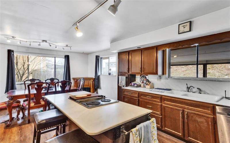 605 Short St, Greensburg, 15601, 4 Bedrooms Bedrooms, 8 Rooms Rooms,3 BathroomsBathrooms,Residential,For Sale,Short St,1743702
