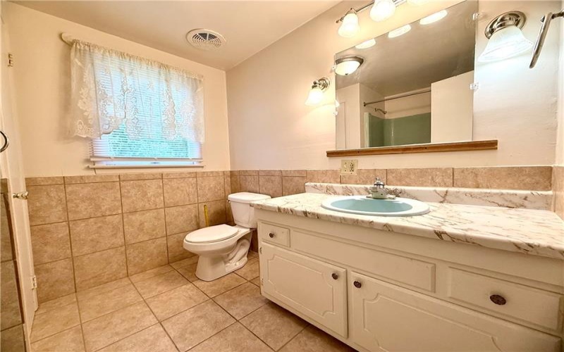 226 Cottage Ave, Masontown, 15461, 3 Bedrooms Bedrooms, 6 Rooms Rooms,2.1 BathroomsBathrooms,Residential,For Sale,Cottage Ave,1729057
