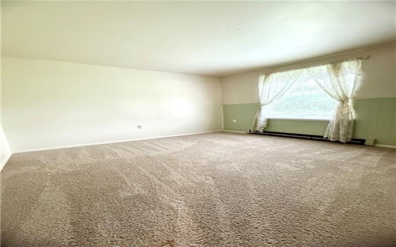 226 Cottage Ave, Masontown, 15461, 3 Bedrooms Bedrooms, 6 Rooms Rooms,2.1 BathroomsBathrooms,Residential,For Sale,Cottage Ave,1729057