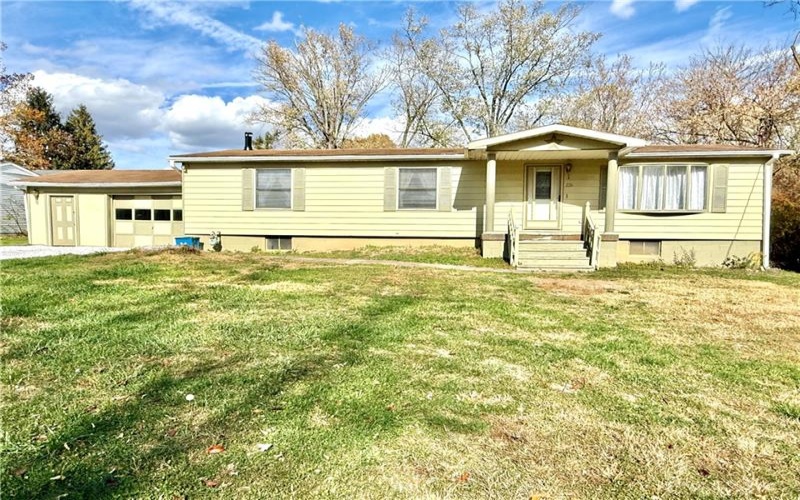 226 Cottage Ave, Masontown, 15461, 3 Bedrooms Bedrooms, 6 Rooms Rooms,2.1 BathroomsBathrooms,Residential,For Sale,Cottage Ave,1729057