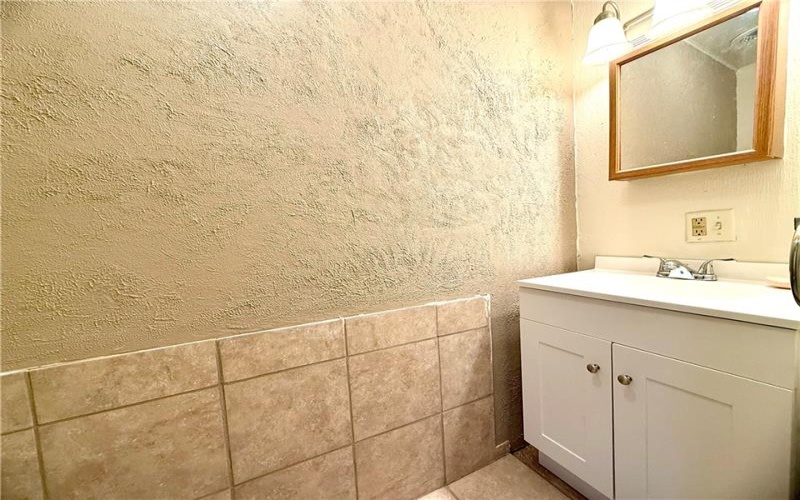 226 Cottage Ave, Masontown, 15461, 3 Bedrooms Bedrooms, 6 Rooms Rooms,2.1 BathroomsBathrooms,Residential,For Sale,Cottage Ave,1729057