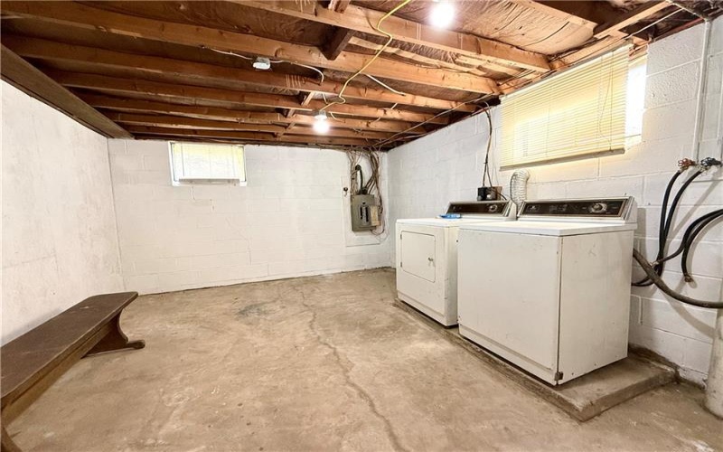 226 Cottage Ave, Masontown, 15461, 3 Bedrooms Bedrooms, 6 Rooms Rooms,2.1 BathroomsBathrooms,Residential,For Sale,Cottage Ave,1729057