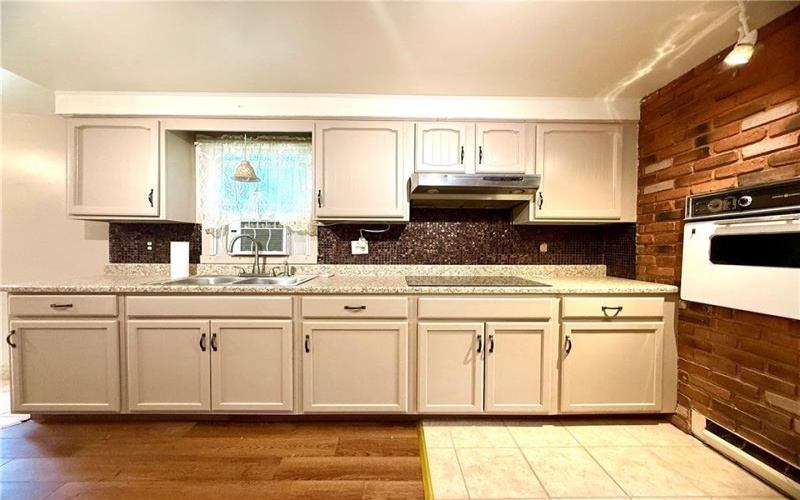 226 Cottage Ave, Masontown, 15461, 3 Bedrooms Bedrooms, 6 Rooms Rooms,2.1 BathroomsBathrooms,Residential,For Sale,Cottage Ave,1729057