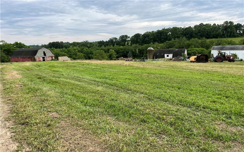 312 Vance, Burgettstown, 15021, 3 Bedrooms Bedrooms, ,Farm-acreage-lot,For Sale,Vance,1740951