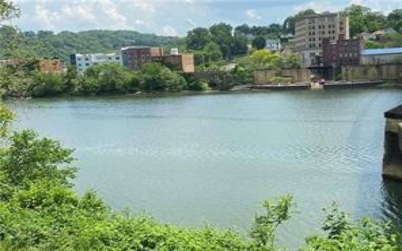 8 Bridge Boulevard, Brownsville, 15417, ,Commercial-industrial-business,For Sale,Bridge Boulevard,1729061