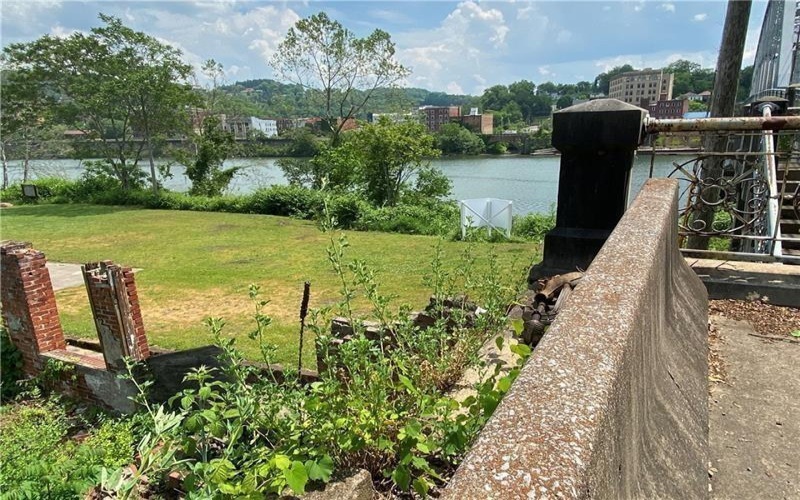 8 Bridge Boulevard, Brownsville, 15417, ,Commercial-industrial-business,For Sale,Bridge Boulevard,1729061