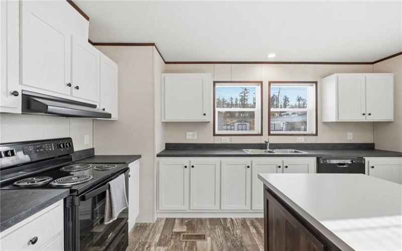328 Festival, Washington, 15301, 3 Bedrooms Bedrooms, 6 Rooms Rooms,2 BathroomsBathrooms,Residential,For Sale,Festival,1738031