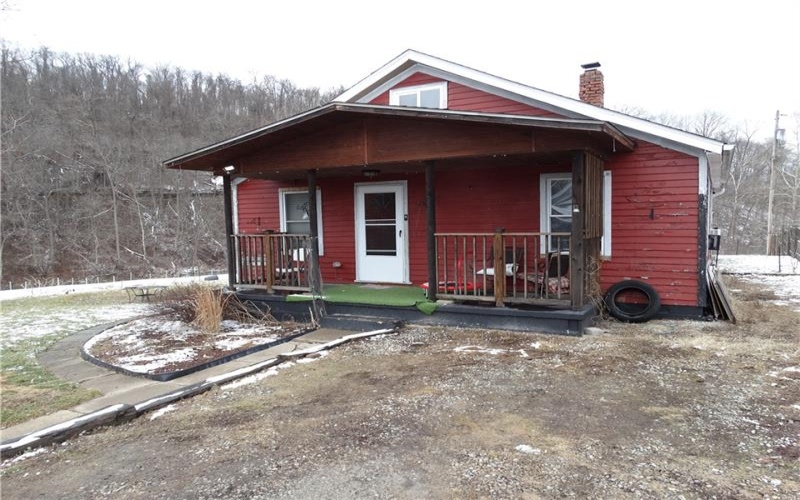 24 Hillman St, Bentleyville, 15314, 3 Bedrooms Bedrooms, ,1 BathroomBathrooms,Residential,For Sale,Hillman St,1740966