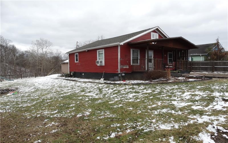 24 Hillman St, Bentleyville, 15314, 3 Bedrooms Bedrooms, ,1 BathroomBathrooms,Residential,For Sale,Hillman St,1740966