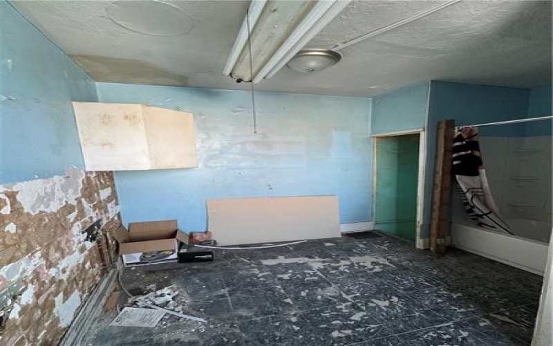 211 3rd St, Jeannette, 15644, 1 Bedroom Bedrooms, ,1 BathroomBathrooms,Residential,For Sale,3rd St,1740968