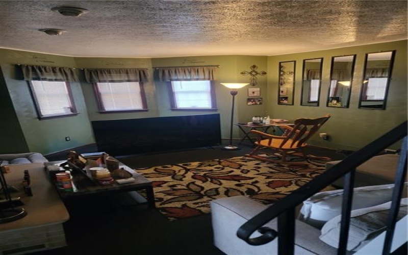 2110 Kenneth Ave, New Kensington, 15068, 2 Bedrooms Bedrooms, ,1.1 BathroomsBathrooms,Residential,For Sale,Kenneth Ave,1729129